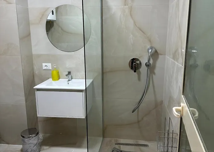 Drini Nr 1 * טיראנה